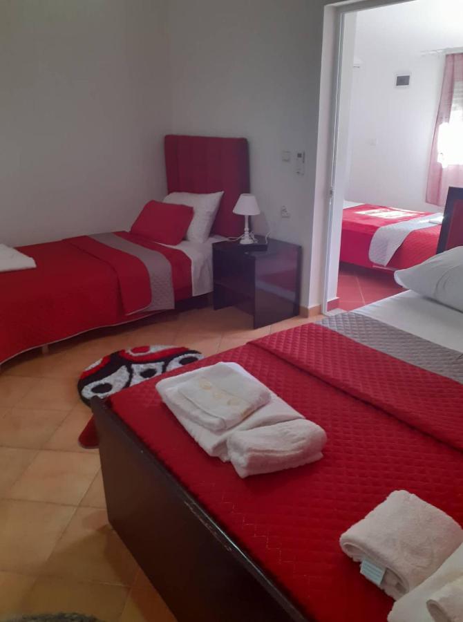 Guest House Krishen Permet Exterior photo