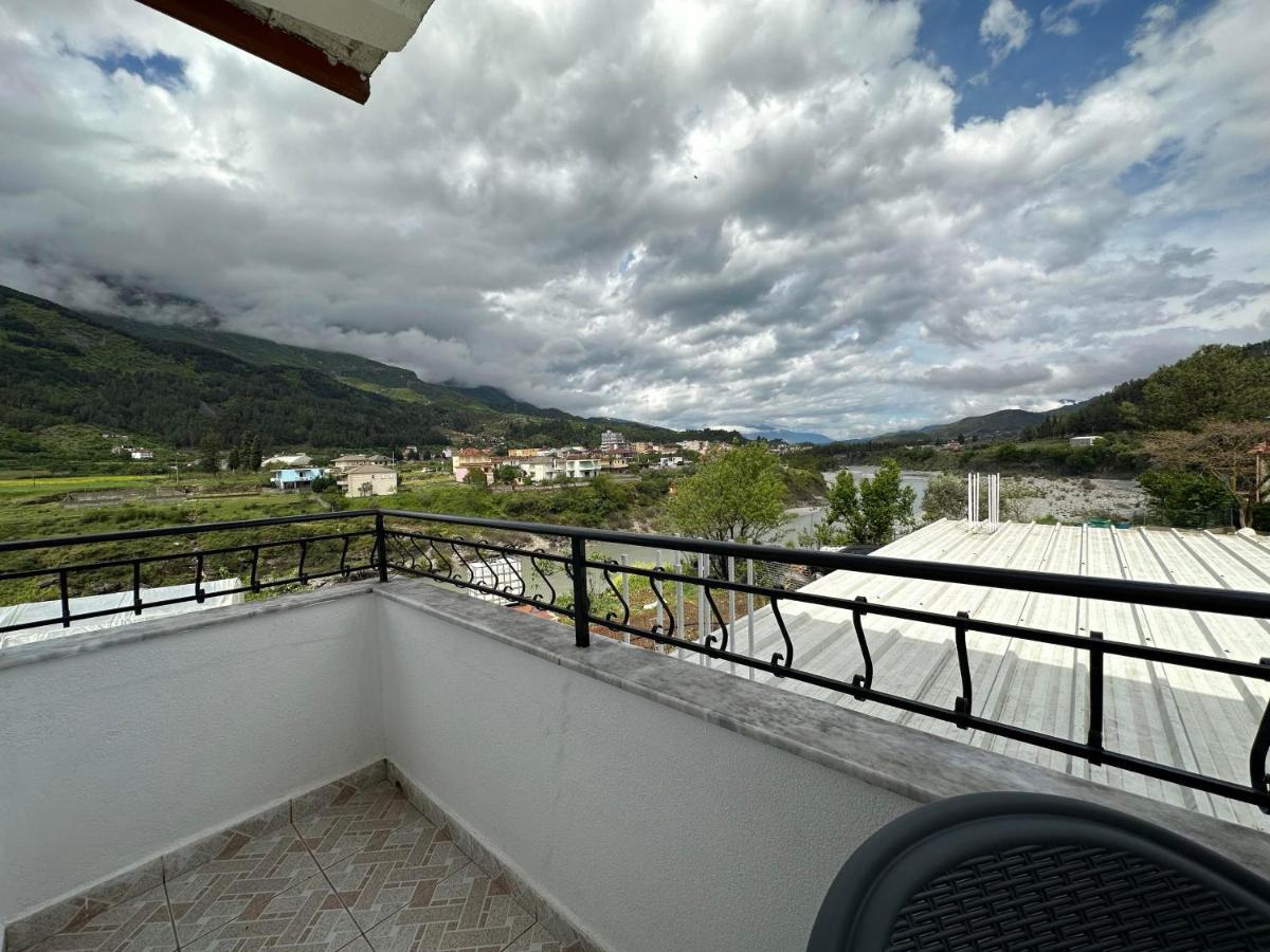 Guest House Krishen Permet Exterior photo