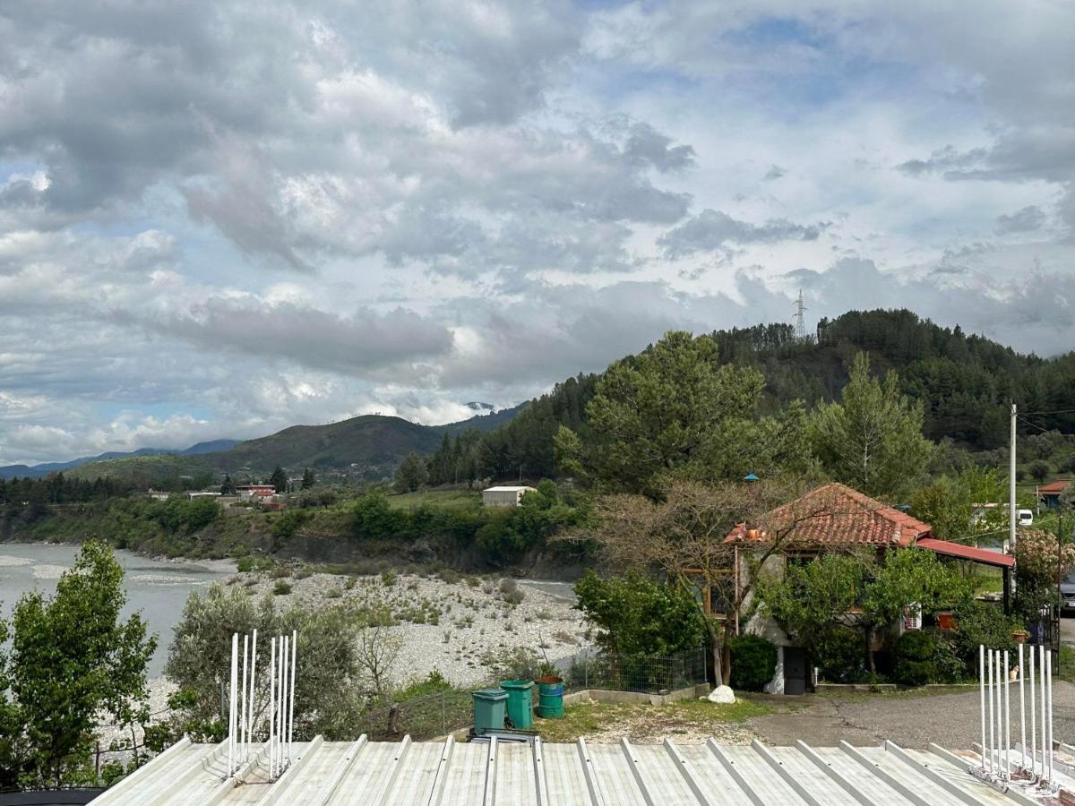 Guest House Krishen Permet Exterior photo